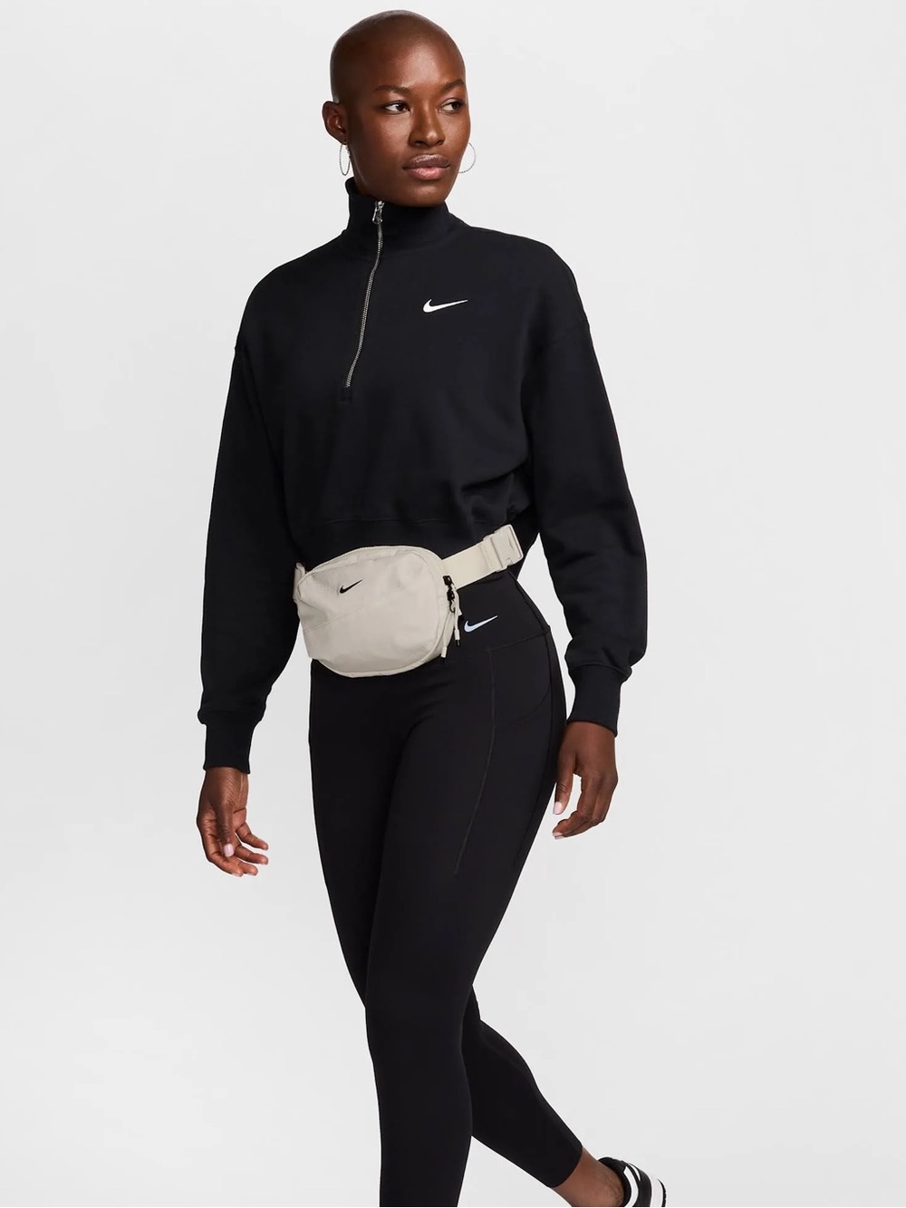 Nike Aura Crossbody Bag (2L) NWT IN LIGHT BONE AND BLACK - Picture 4 of 9